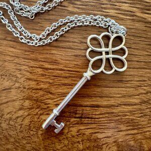 RARE Tiffany & Co LARGE Sterling Silver Open Celtic Knot Key Pendant w/30" Chain